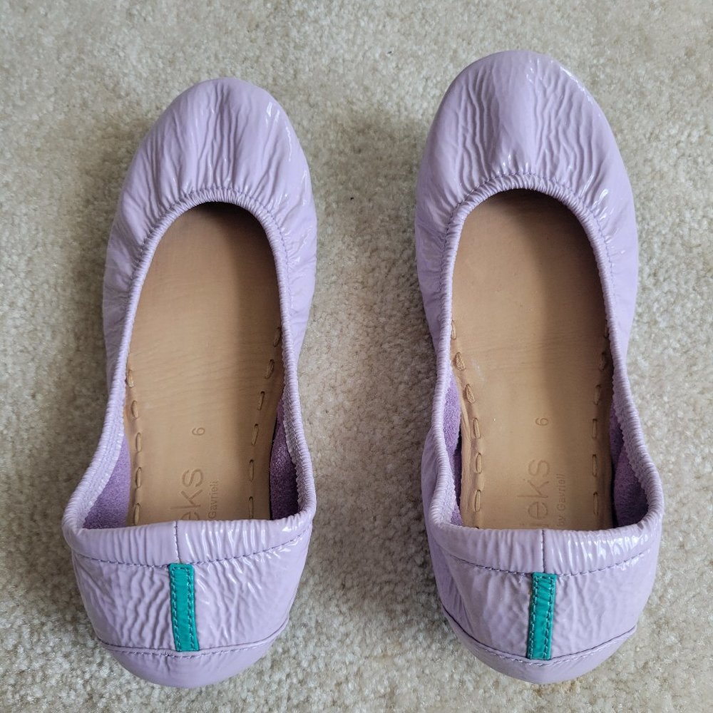 Lavender Tieks Flats Size 6